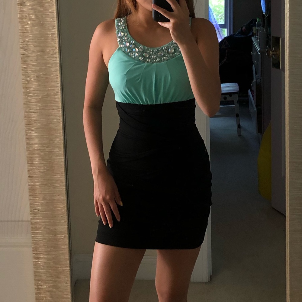 Jodi Kristopher Bedazzled Cocktail Mini Dress